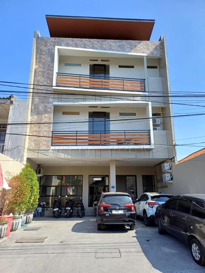 Phoenix Guest House Surabaja Exteriér fotografie